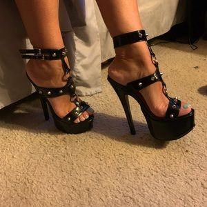 Stiletto heel 6.5”